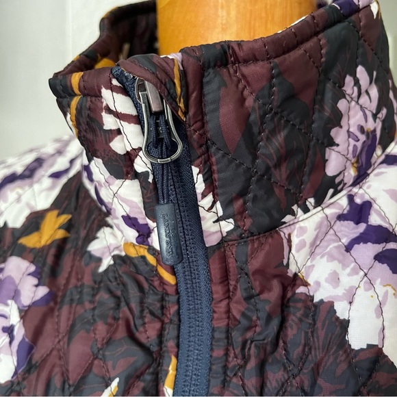 Land's End Womens Dark Floral Primaloft Quilted Zip Jacket Size Large (14-16) - Picture 3 of 13